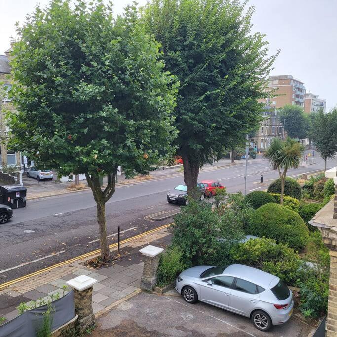 5 Luxury Spacious Loft - Prime Location - Comfortable Bed & Sofa Hove Exterior foto